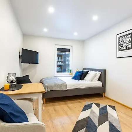 Cozy In Center With Self Check-in Appartement *
